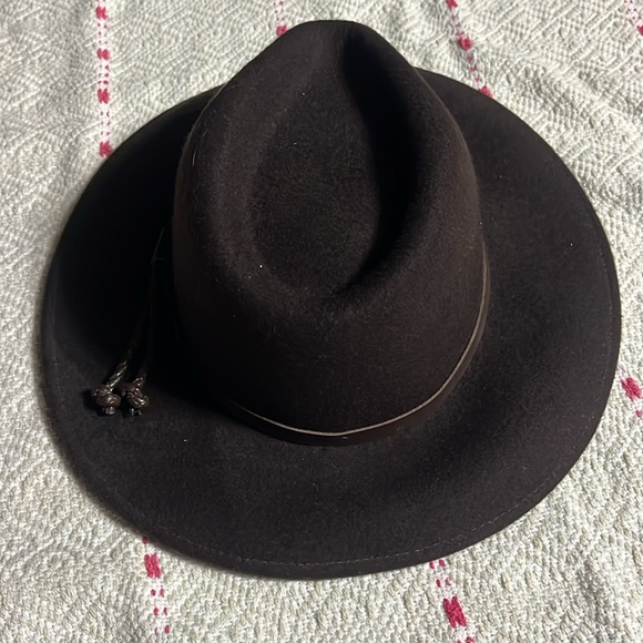 Stylish Black Fedora Hat by Eddie Bauer - Picture 2 of 7